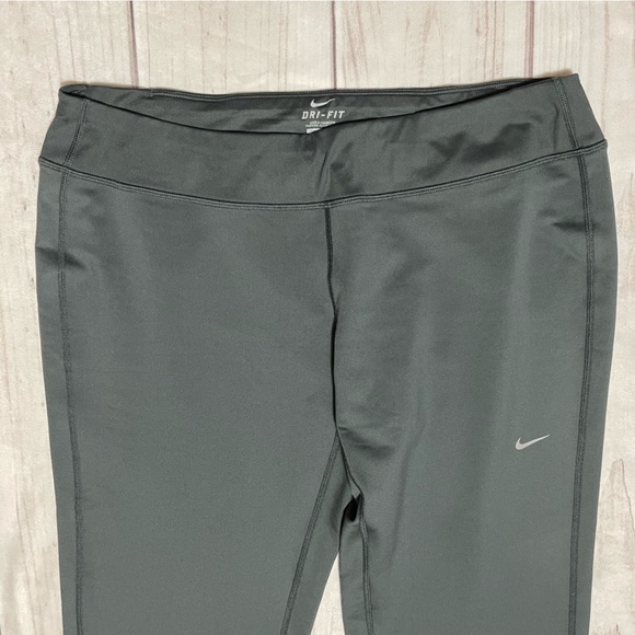 Nike Dri-Fit activewear joggers size L - Picture 3 of 9
